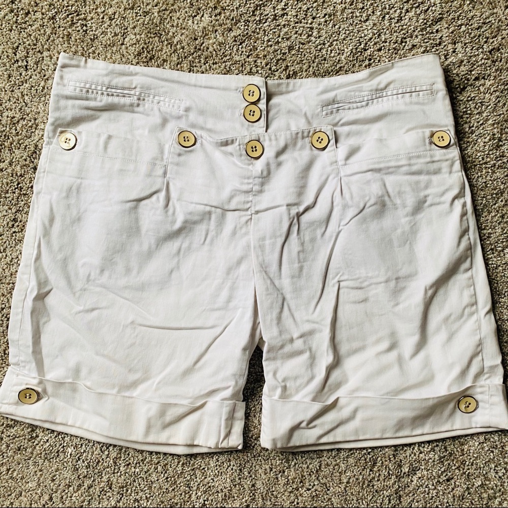 Charlotte Tarantola shorts